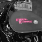 Наклейка на мотоцикл Harley-Davidson надпись