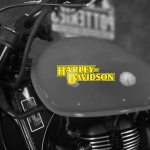 Наклейка на мотоцикл Harley-Davidson надпись