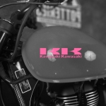 Наклейка логотип Kawasaki на мотоцикл